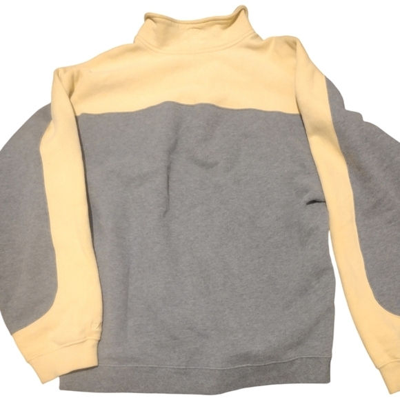 Men's Cutter and Buck Size Medium Pullover Sweatshirt/Sweater - Picture 2 of 2